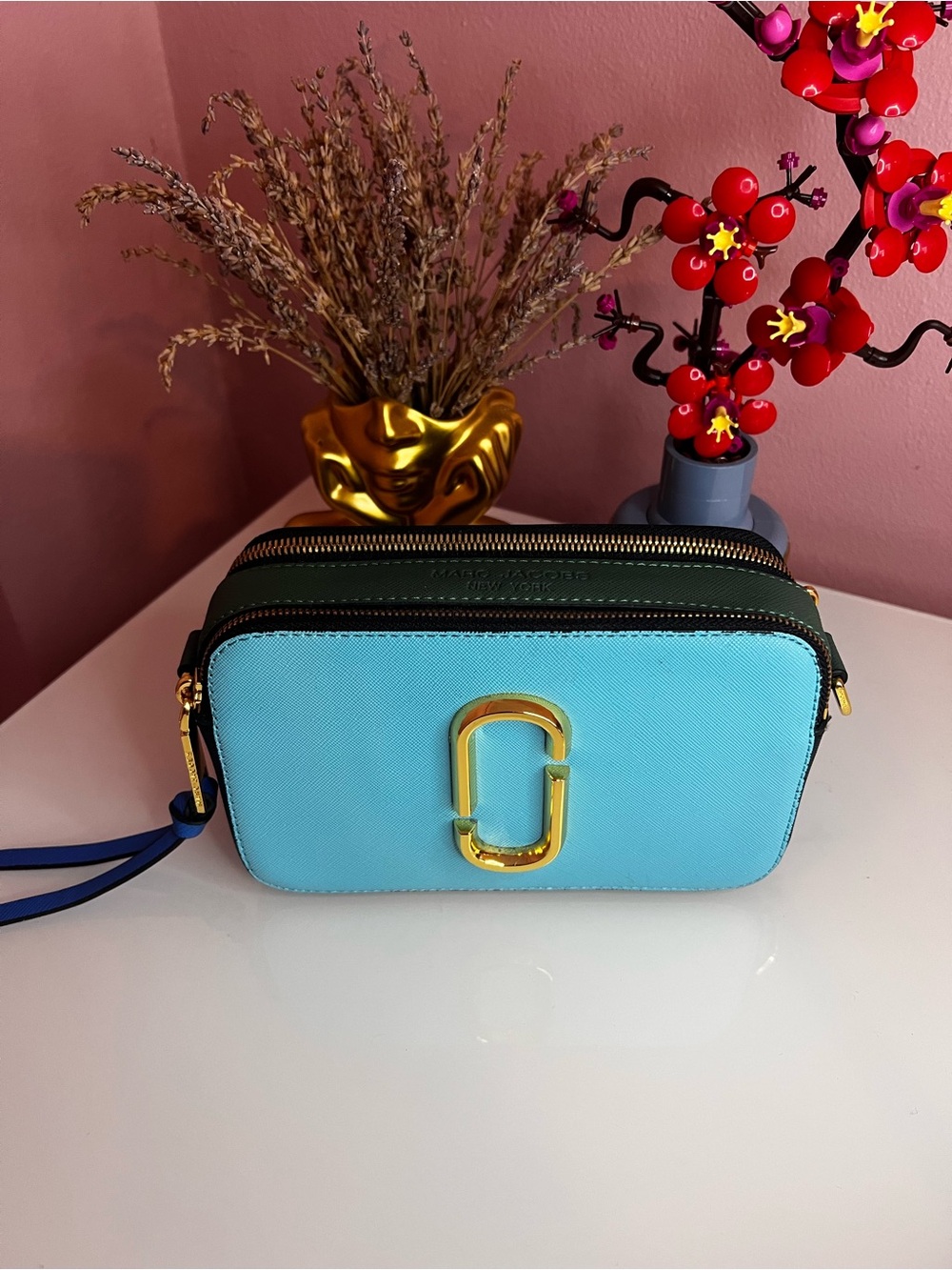 Marc Jacobs Two-Tone Camera Crossbody in Light Blue and Black